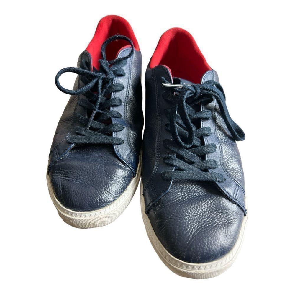 Lacoste Graduate Vulcan navy sneakers size 10.5 men’s
